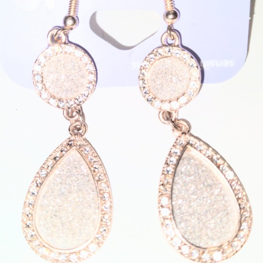 Women's Claire Rose Gold And Diamond, Teardrop Earrings